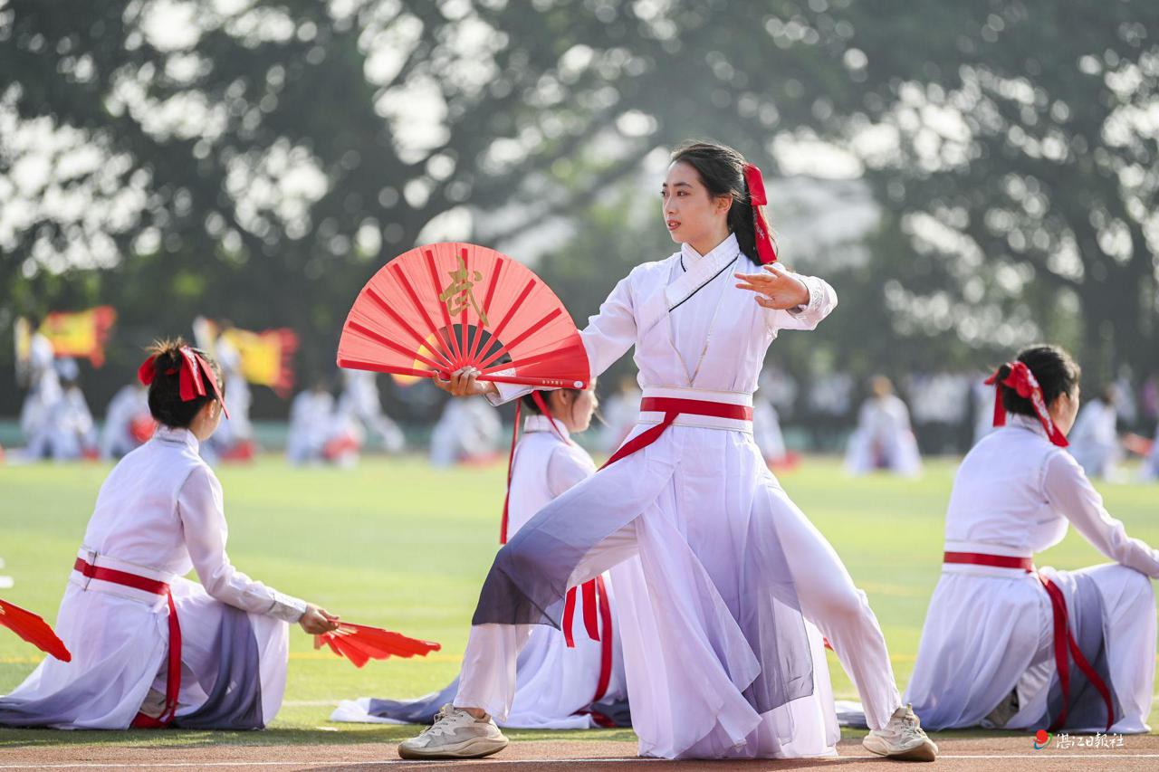 体育承载梦想海大成就未来_大学运动会_广东海洋大学第二十五届田径运动会