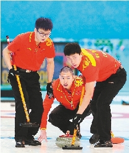 索契冬奥会：中国冰壶男队豪取三连胜，创赛场最佳成绩